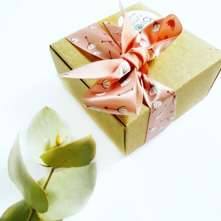 Malý dárek (2 kusy) - PAPÍROVÝ deo V cukrárně + balzám Malina