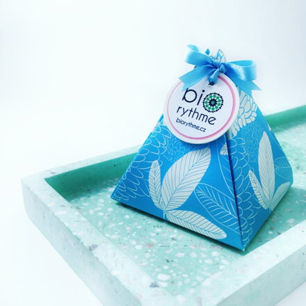  Malý dárek (2 kusy) - krém Smyslná a věrná sama sobě + balzám na rty