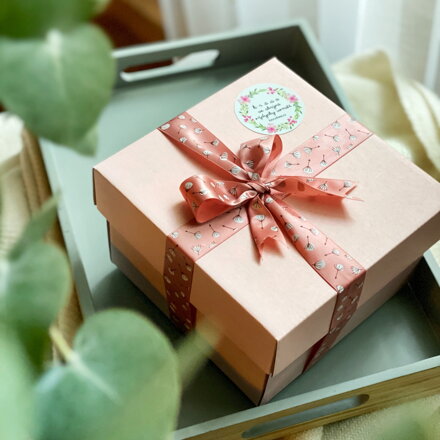 Největší dárek (5 kusů) - s kosmetickou taštičkou "Ustláno na růžích"