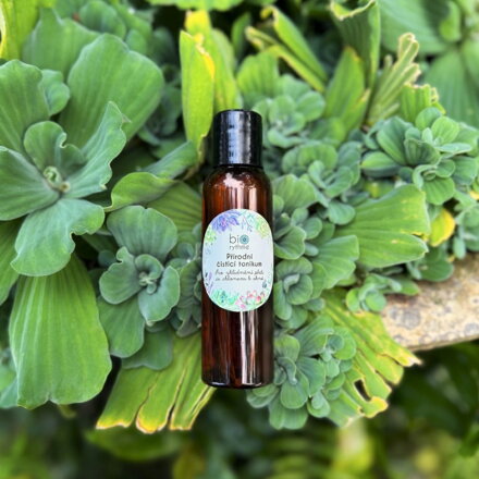 Přírodní čisticí tonikum (pro zklidnění pleti se sklonem k akné) 