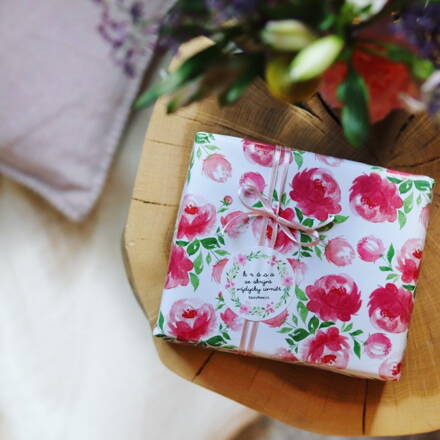 Střední dárek - pivoňková náruč (pro citlivou a suchou pleť) 